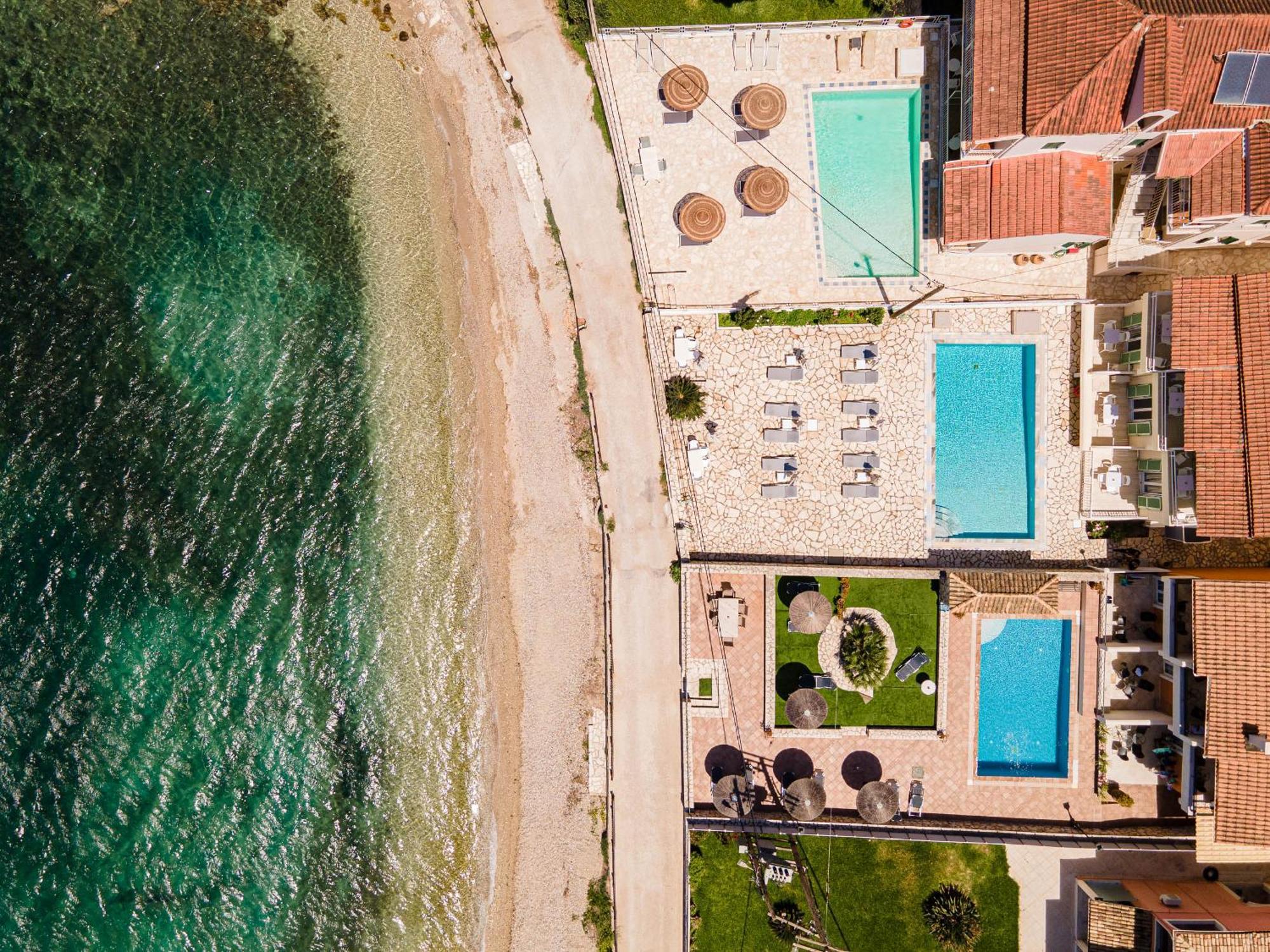 Serenity House Касиопи Екстериор снимка
